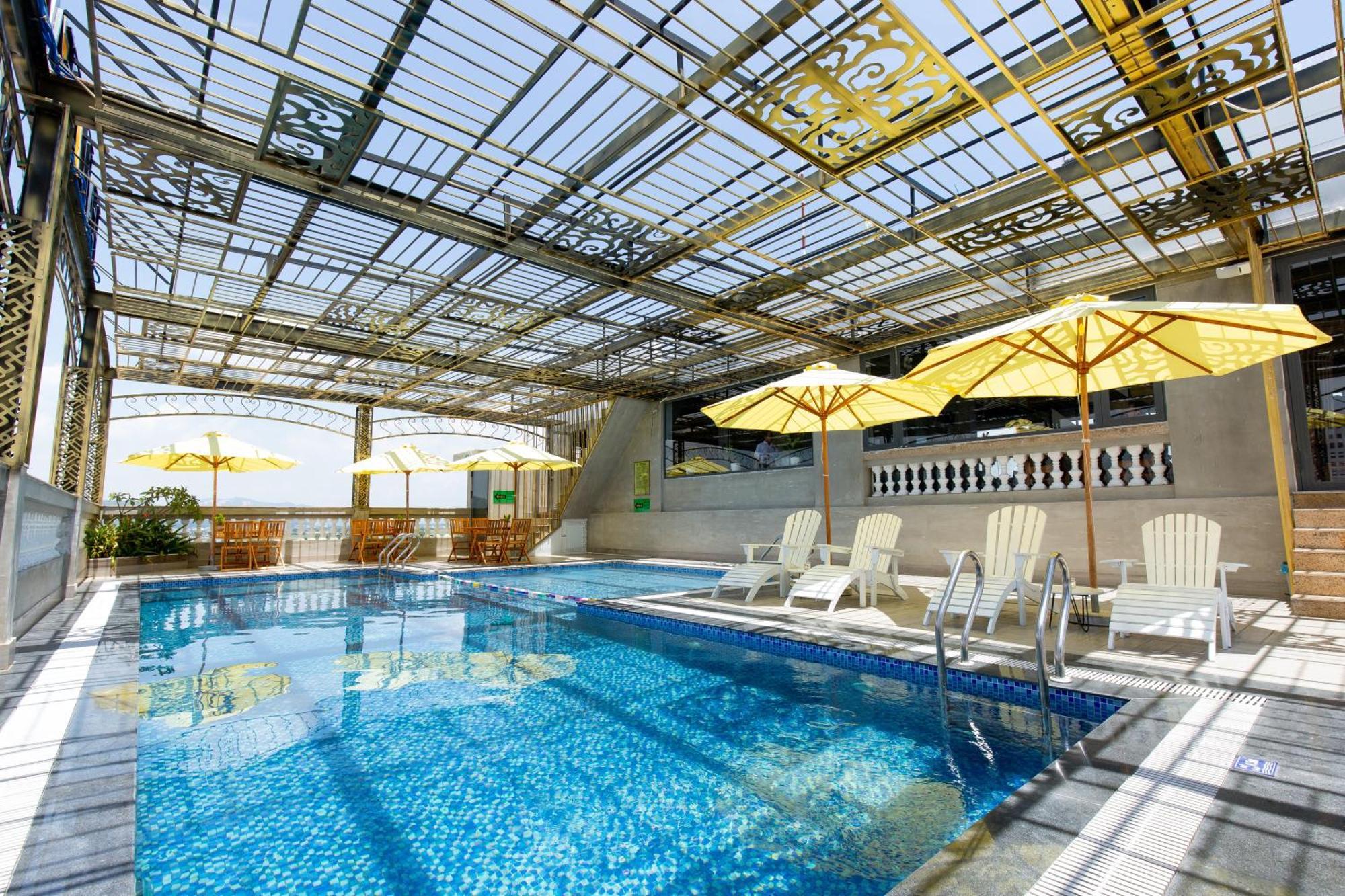 Pearl Beach Hotel 퀴논 외부 사진